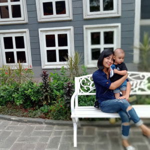 Feni Apriani profile icon