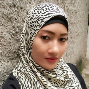 Indah Purwati profile icon