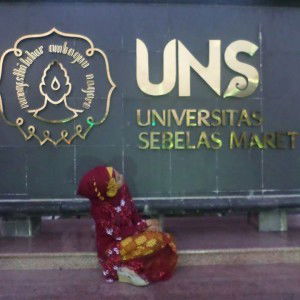 Dewi Untari profile icon