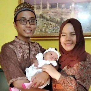 Dini Agustina profile icon