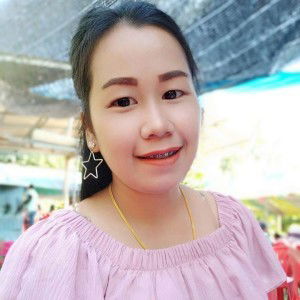 Momay Rinrudee profile icon