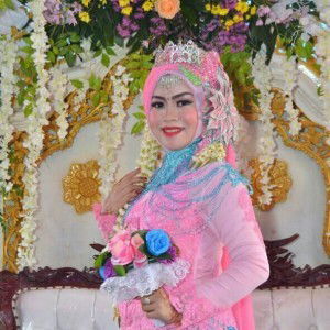 Lia Wahyuni profile icon