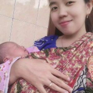 Devy Anggreiny profile icon