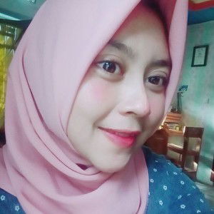 Lestari Dewi profile icon