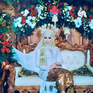 May May profile icon