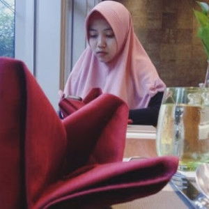 Astriani Setianingtyas profile icon