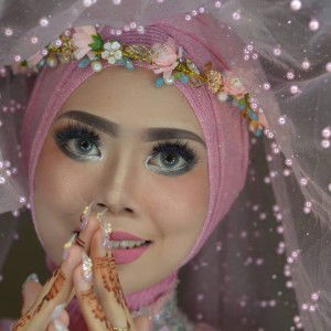 Defi Andriyani profile icon