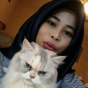 Putri Sari profile icon