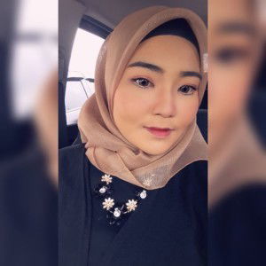Nurul Izzati profile icon
