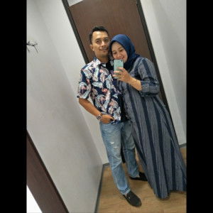 Riska Dewi profile icon