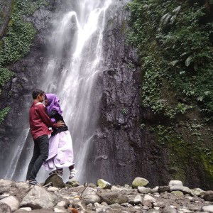 Dewi Wulan Sari profile icon