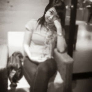 desti andayani profile icon