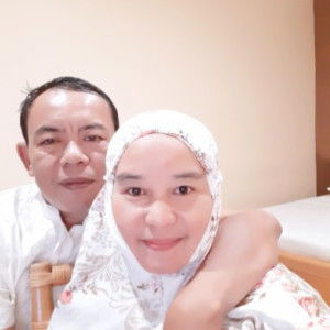 Ely suwarni ardi profile icon