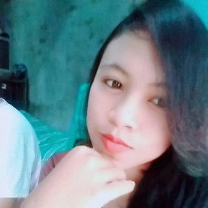 Desy Gonyel profile icon