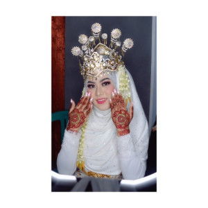 Nur Safitri profile icon