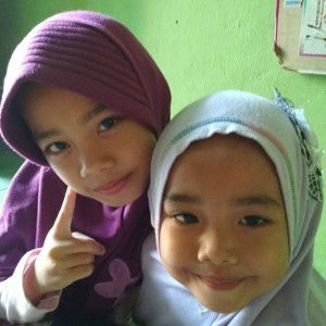 reni Apriliani profile icon