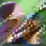 reni Apriliani profile icon