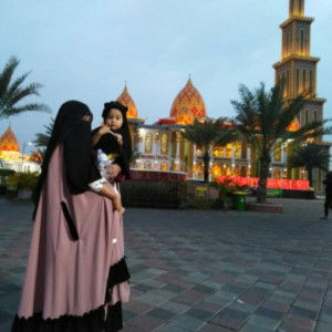 ummu asiyah (Febriyanti komariah) profile icon