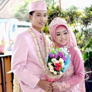 Khoirunnisa S profile icon