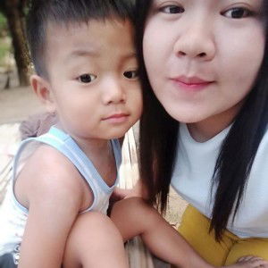 Apinya Butprom profile icon