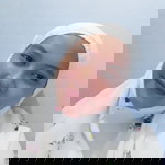 Azalea Nawang Ara profile icon