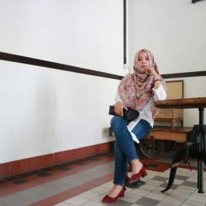 Annisa Rizky Nurfitria profile icon