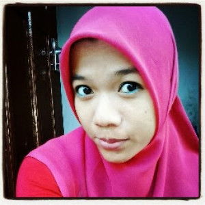 fitRI YUlaikhah profile icon