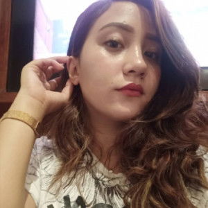 Ayna Laziza profile icon