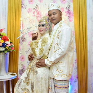 nur fitri profile icon