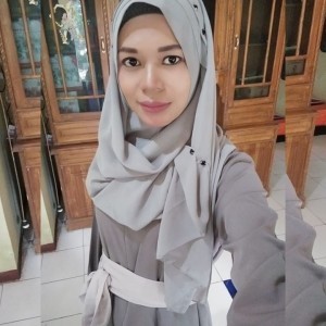 Lily SetyaNingsih profile icon