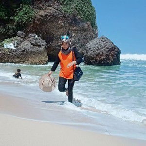 Lilies Poenya profile icon