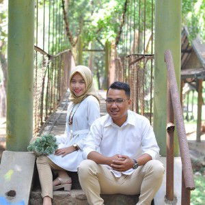 Yuli Ratnasari profile icon