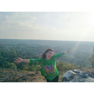 tia octavianti profile icon