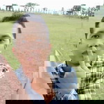 Fatimah Adhorada profile icon