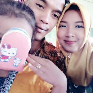 anggun permatasari profile icon