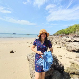 thikhamporn profile icon