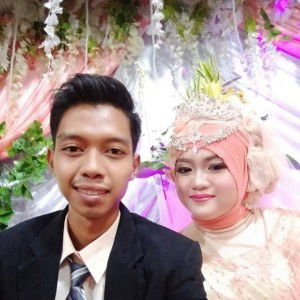 Putri Dewi Indah Kirana profile icon