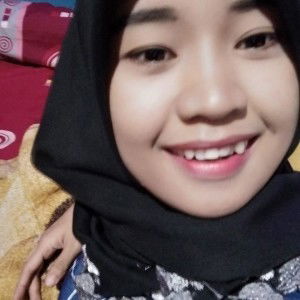 Devi Aryanti profile icon