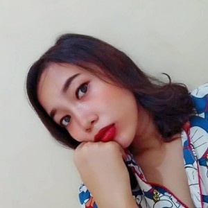 Yeni Novita Sari profile icon