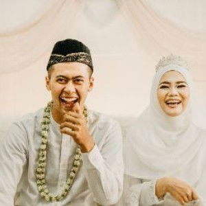 Riezky Nurul profile icon