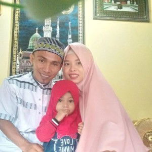 Ratna Sari profile icon