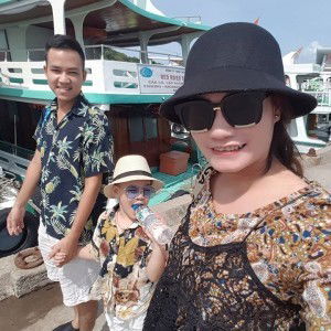 Huyen Ly profile icon