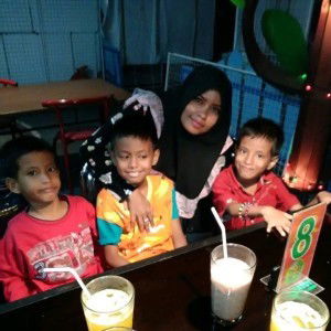 Indri Tyas profile icon