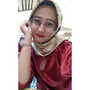 Tri Wahyuni profile icon