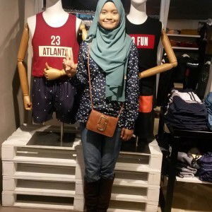 Umairah Lela profile icon