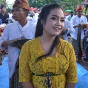 Nining Purwasih profile icon