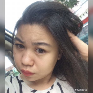 Rinii Anggreiny profile icon
