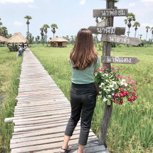 YUNG YING profile icon