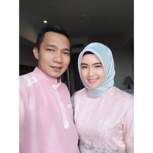 'Thania Debbie profile icon