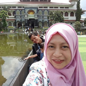 Neni Sapitri profile icon